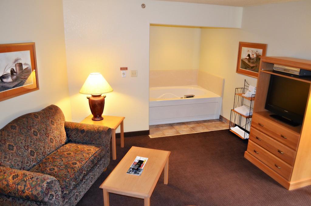 Fossil Creek Hotel & Suites Russell Dış mekan fotoğraf